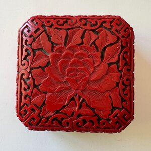 Chinese Carved Chrysanthemum Cinnabar Square Trinket Box